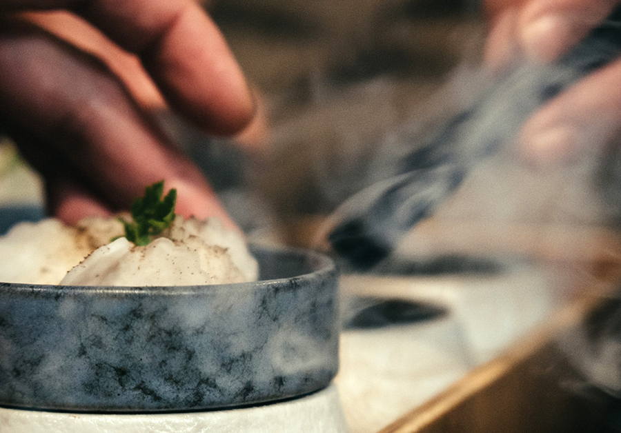 熱湯