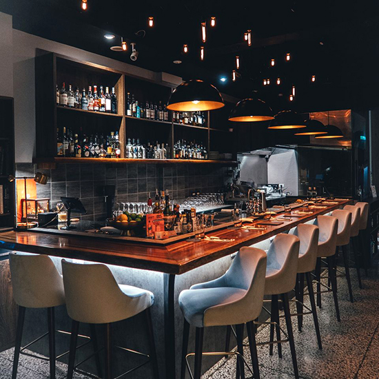 Isola Dining
