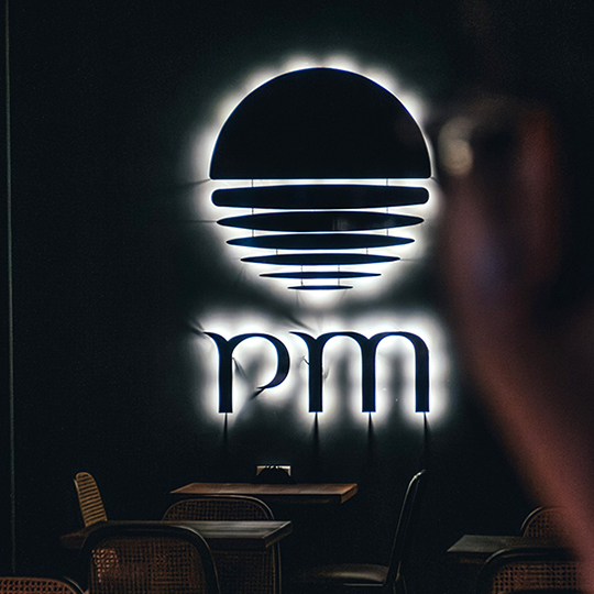 Pm Bistro