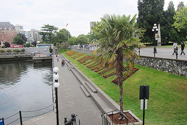 加Victoria